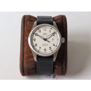 V7/아이더블유씨 파일럿 마크18 / IW327002