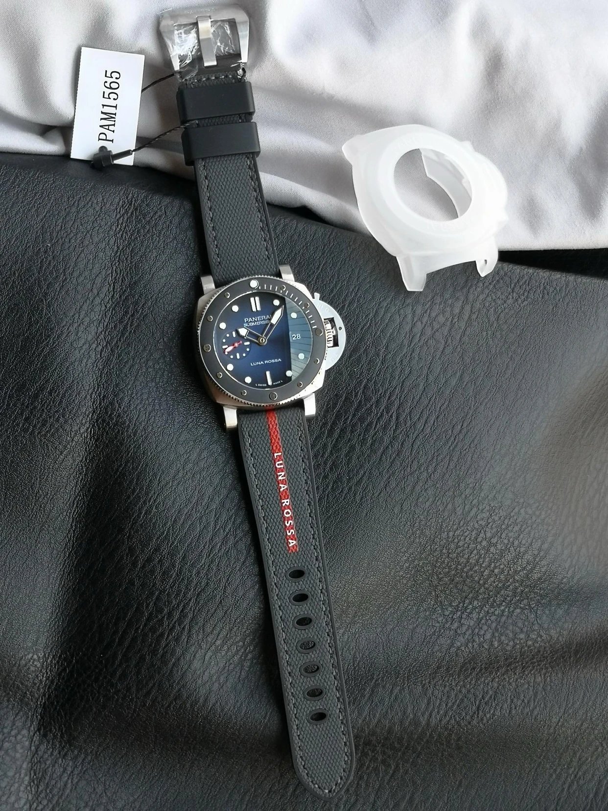 VS/ 파네라이 PAM1565