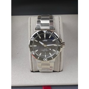 오리스 애커스  ORIS aquis