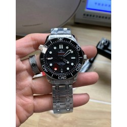 VS/오메가 씨마스터 다이버 300M V4