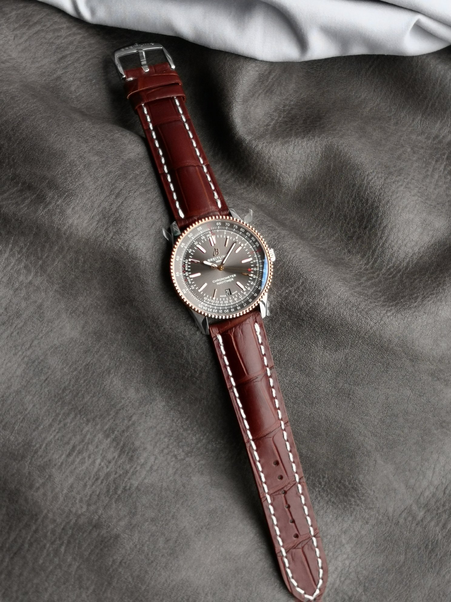 V7/브라이틀링 네비타이머 1 41MM