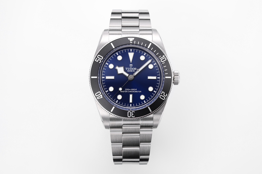 ZF/튜더 블랙베이 68 M7943 43MM